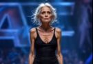 Frail Old Woman Walks Onto AGT Stage – Seconds Later She Literally Collapses Into Sand And Becomes A Mesmerising Young Goddess