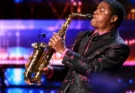 TERRY CREWS GIVES THE FIRST GOLDEN BUZZER! The Saxophonist Who Silenced His Bullies Forever!